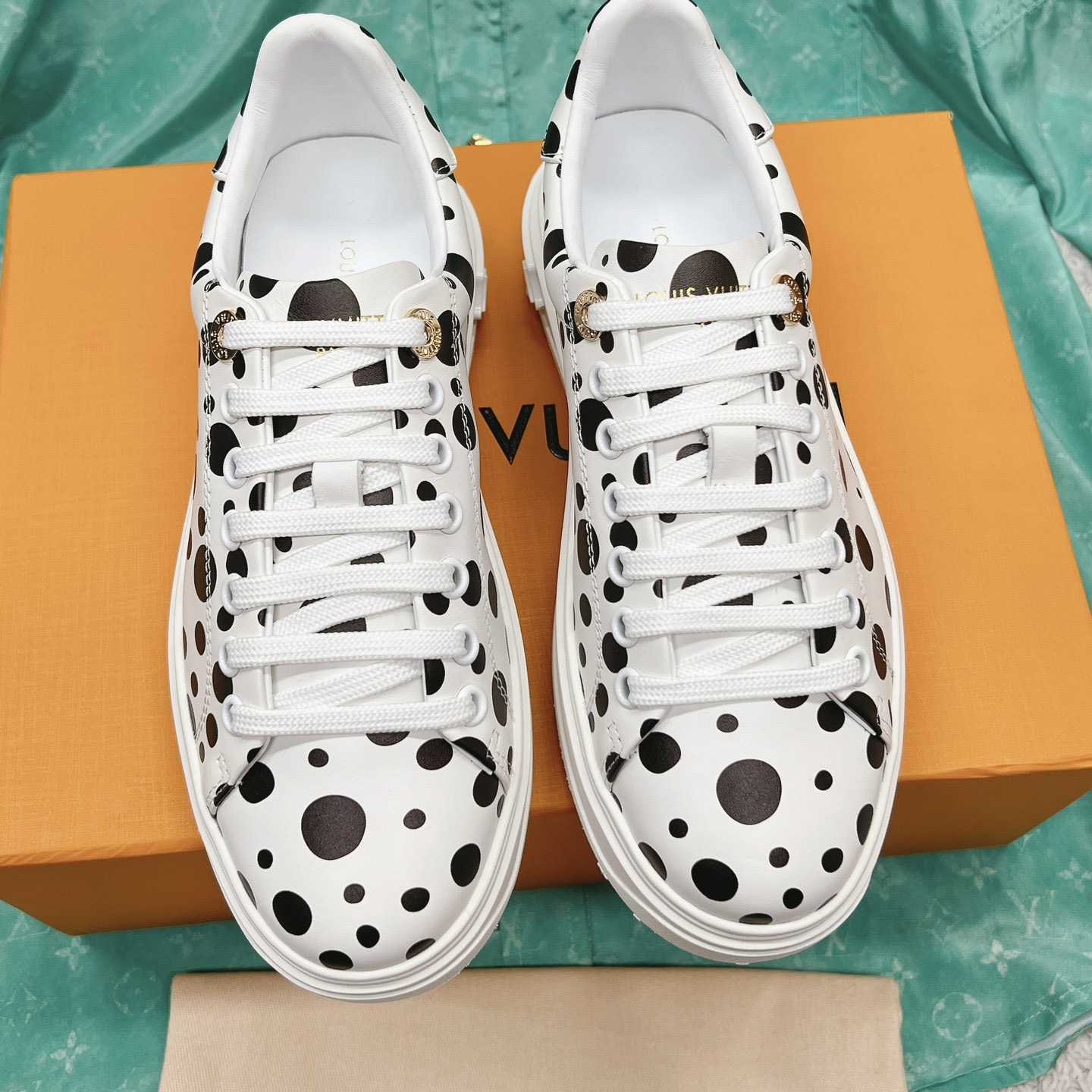 Louis Vuitton Time Out Sneaker (upon uk size)  1AB9VH - DopestKickz