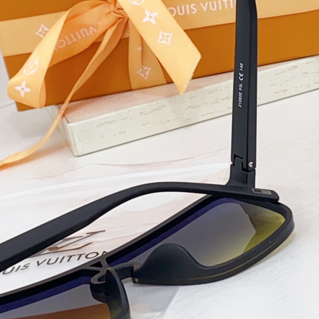 Louis Vuitton LV Waimea Sunglasses   Z1082 - DopestKickz