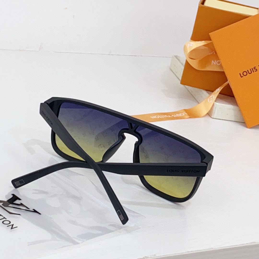 Louis Vuitton LV Waimea Sunglasses   Z1082 - DopestKickz