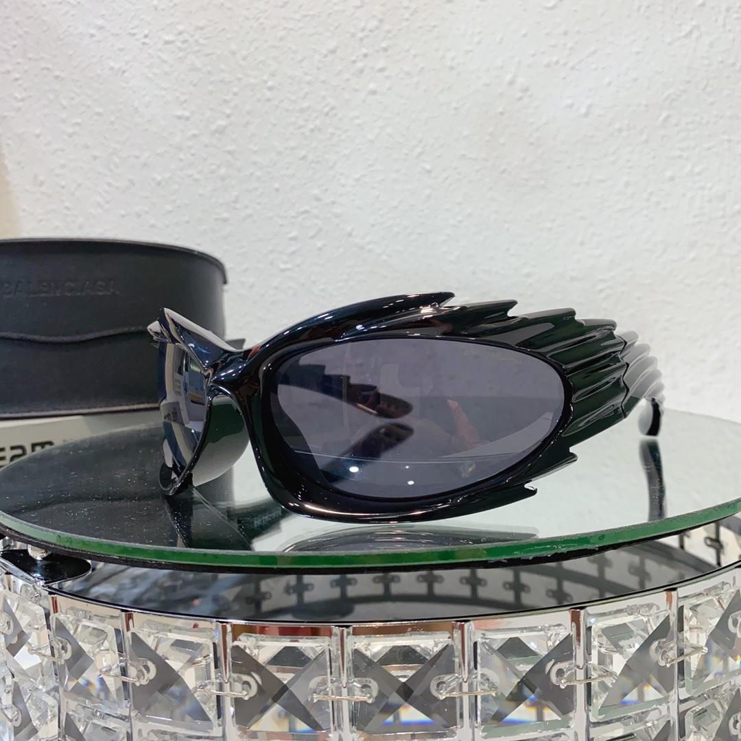 Balenciaga Spike Rectangle Sunglasses   bb0255 - DopestKickz