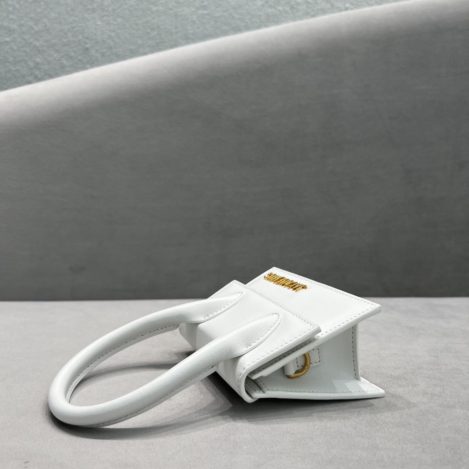 Jacquemus Le Chiquito Signature Leather Mini Handbag(12-8-5cm) - DopestKickz