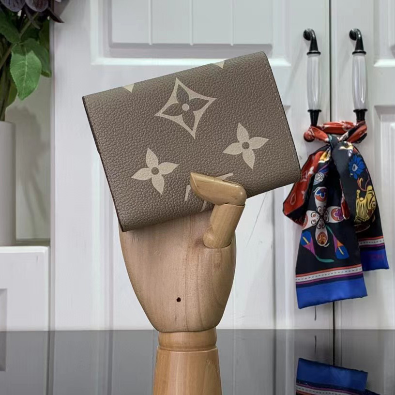 Louis Vuitton Victorine Wallet (12-9.5-1.5cm)  M81861 - DopestKickz