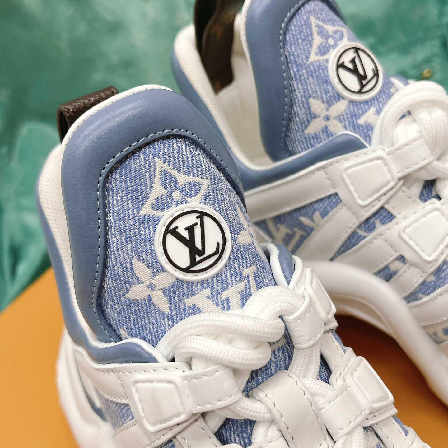 Louis Vuitton LV Archlight Trainers  (upon uk size)    1AB30Q - DopestKickz