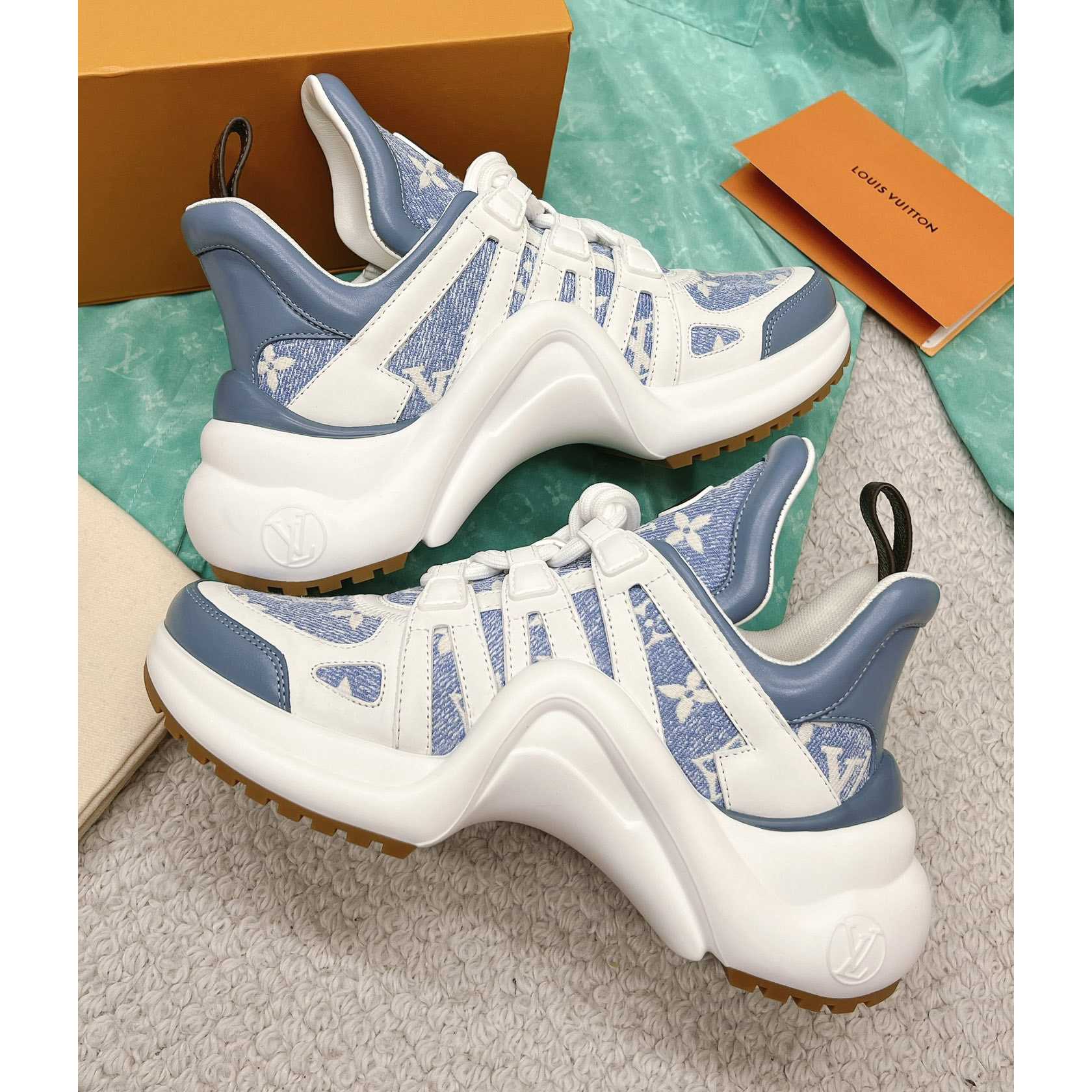 Louis Vuitton LV Archlight Trainers  (upon uk size)    1AB30Q - DopestKickz