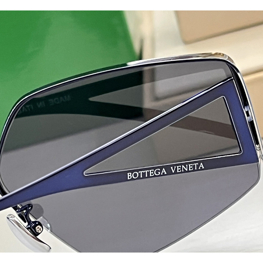 Bottega Veneta Square-frame Sunglasses  - DopestKickz