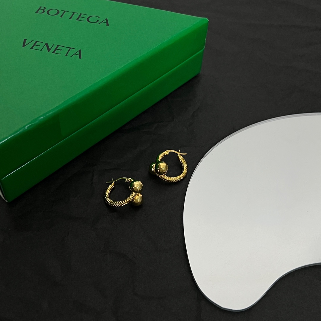 Bottega Veneta Intreccio Hoop Earrings - DopestKickz