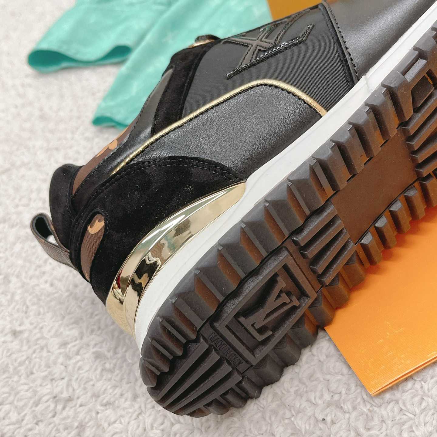 Louis Vuitton Run Away Sneaker   (upon uk size)  1AAP3D - DopestKickz