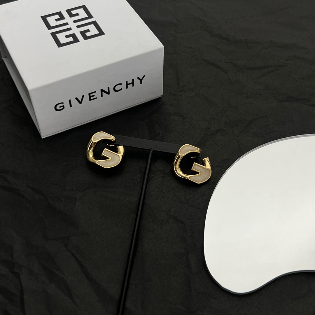 Givenchy G Chain Earrings - DopestKickz
