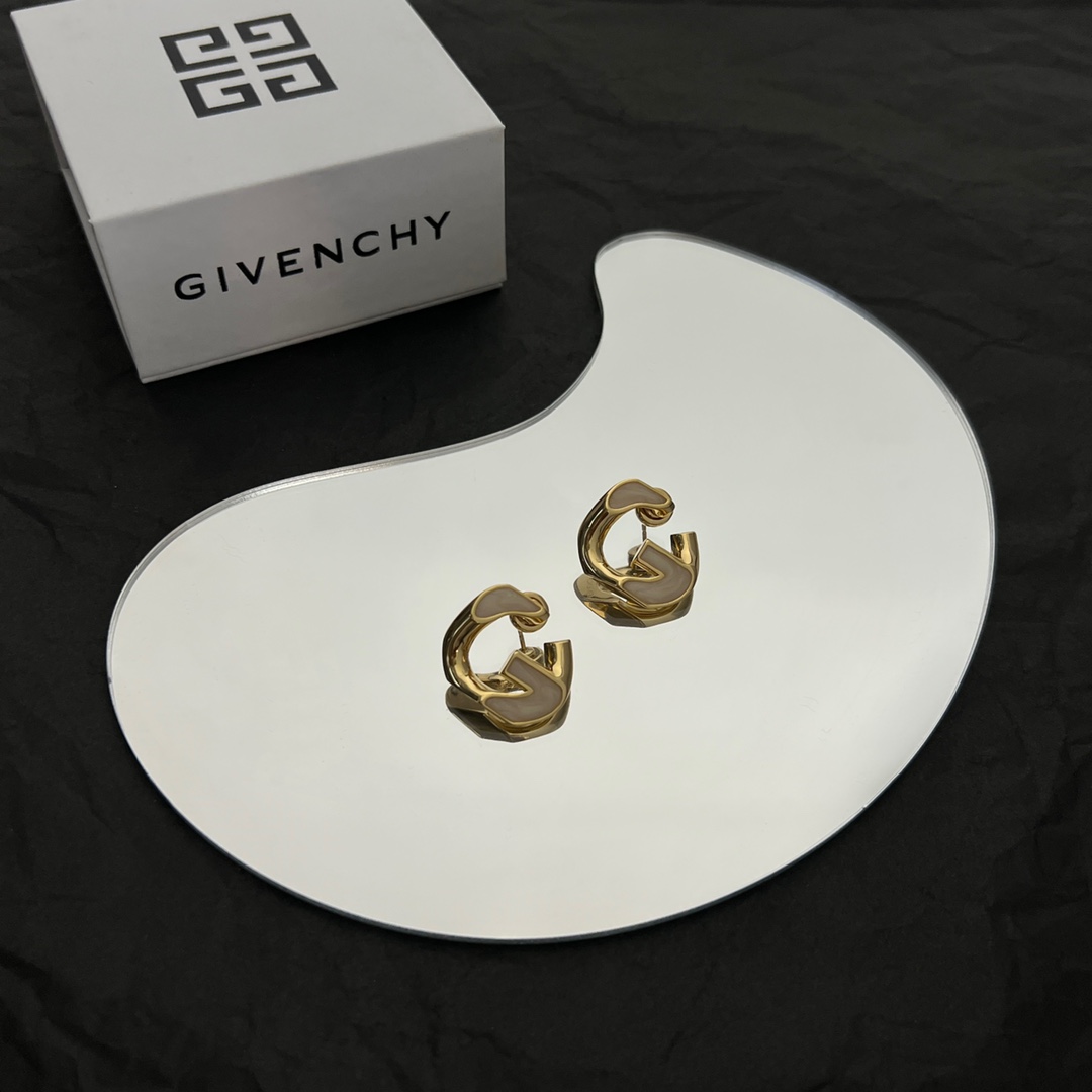 Givenchy G Chain Earrings - DopestKickz