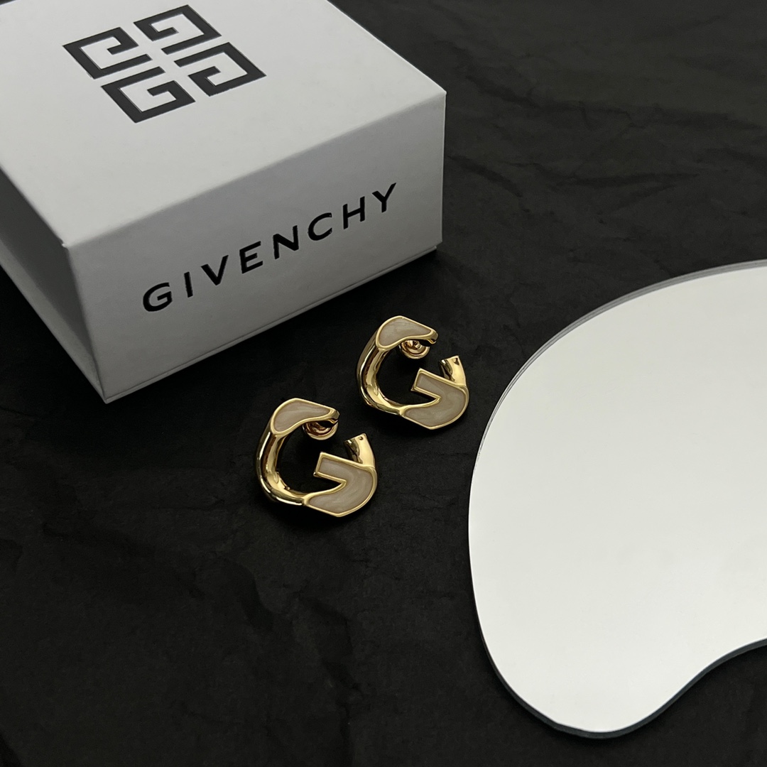 Givenchy G Chain Earrings - DopestKickz
