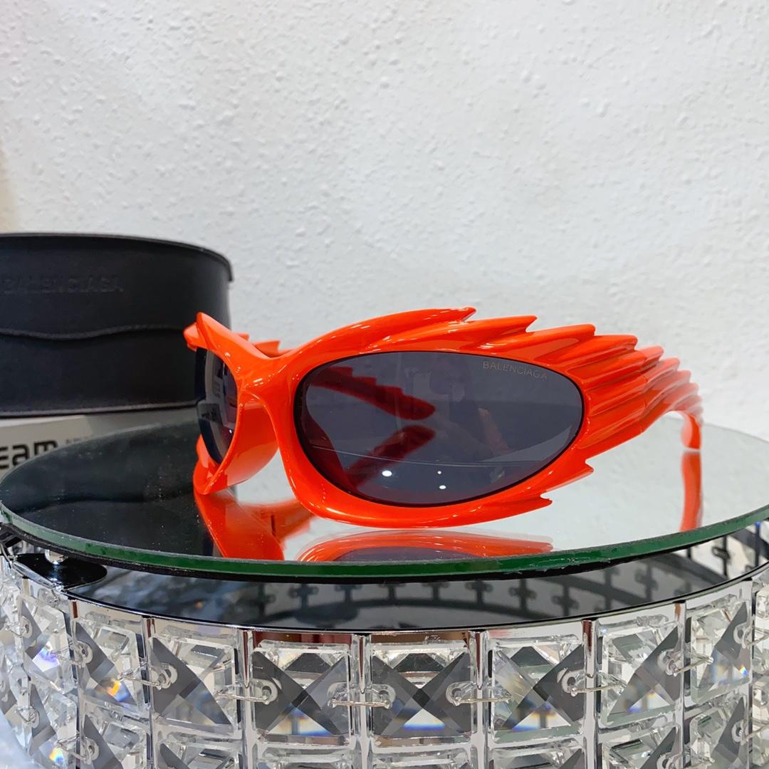 Balenciaga Spike Rectangle Sunglasses   bb0255 - DopestKickz
