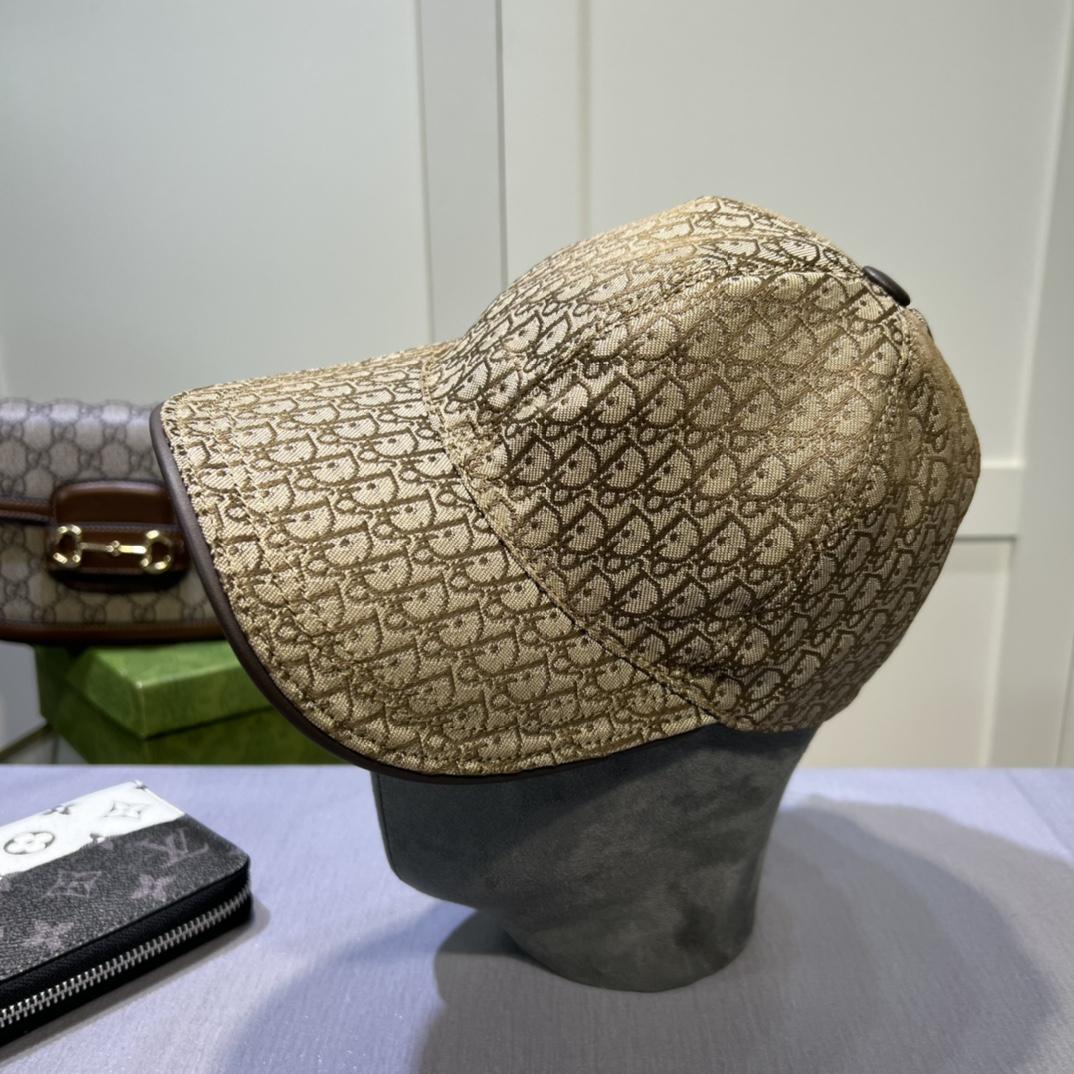 Dior Oblique Baseball Cap - DopestKickz
