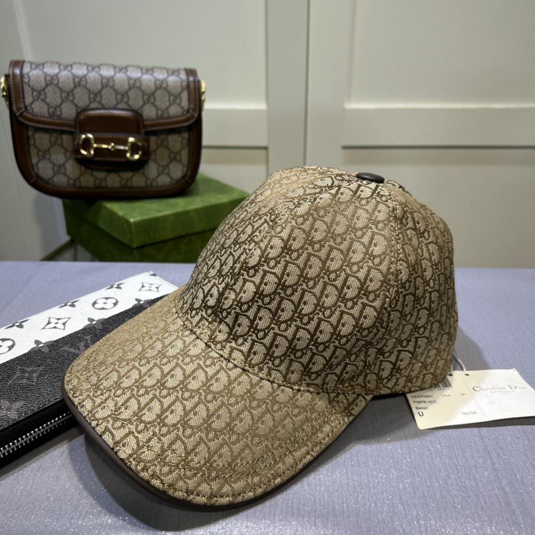 Dior Oblique Baseball Cap - DopestKickz