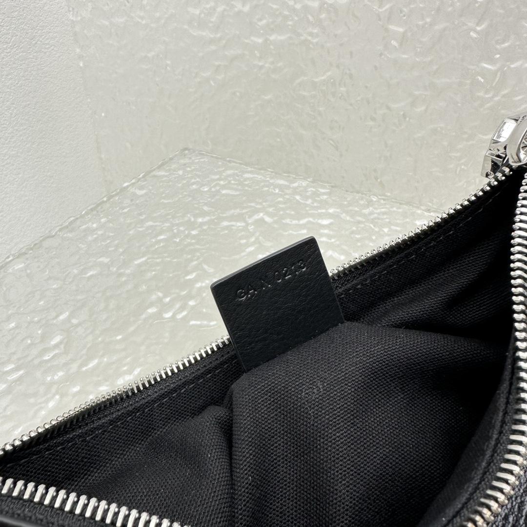 Givenchy Mini Voyou Bag In Leather(18-24-3.5cm) - DopestKickz