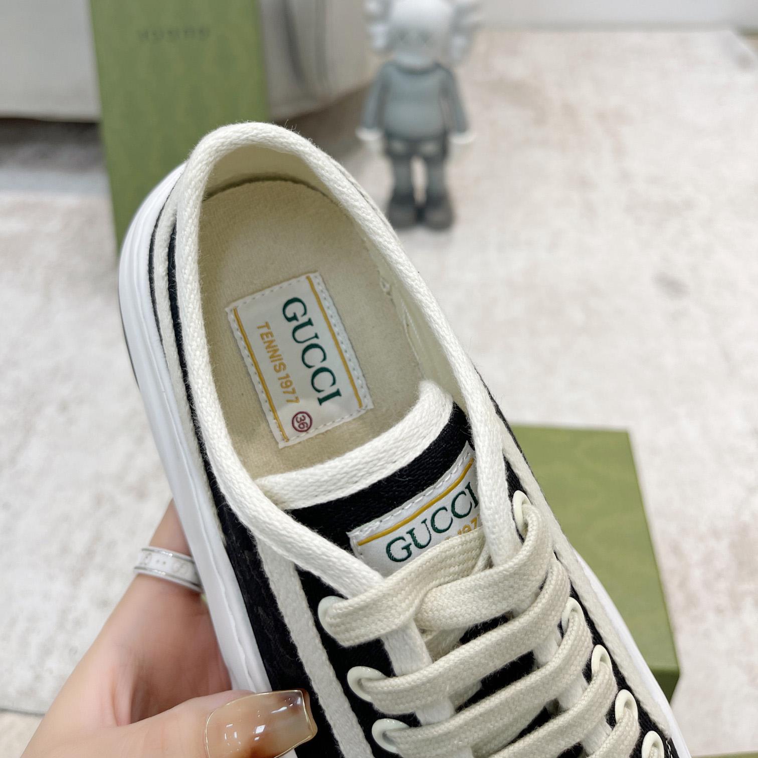 Gucci Women's GG Sneaker - DopestKickz