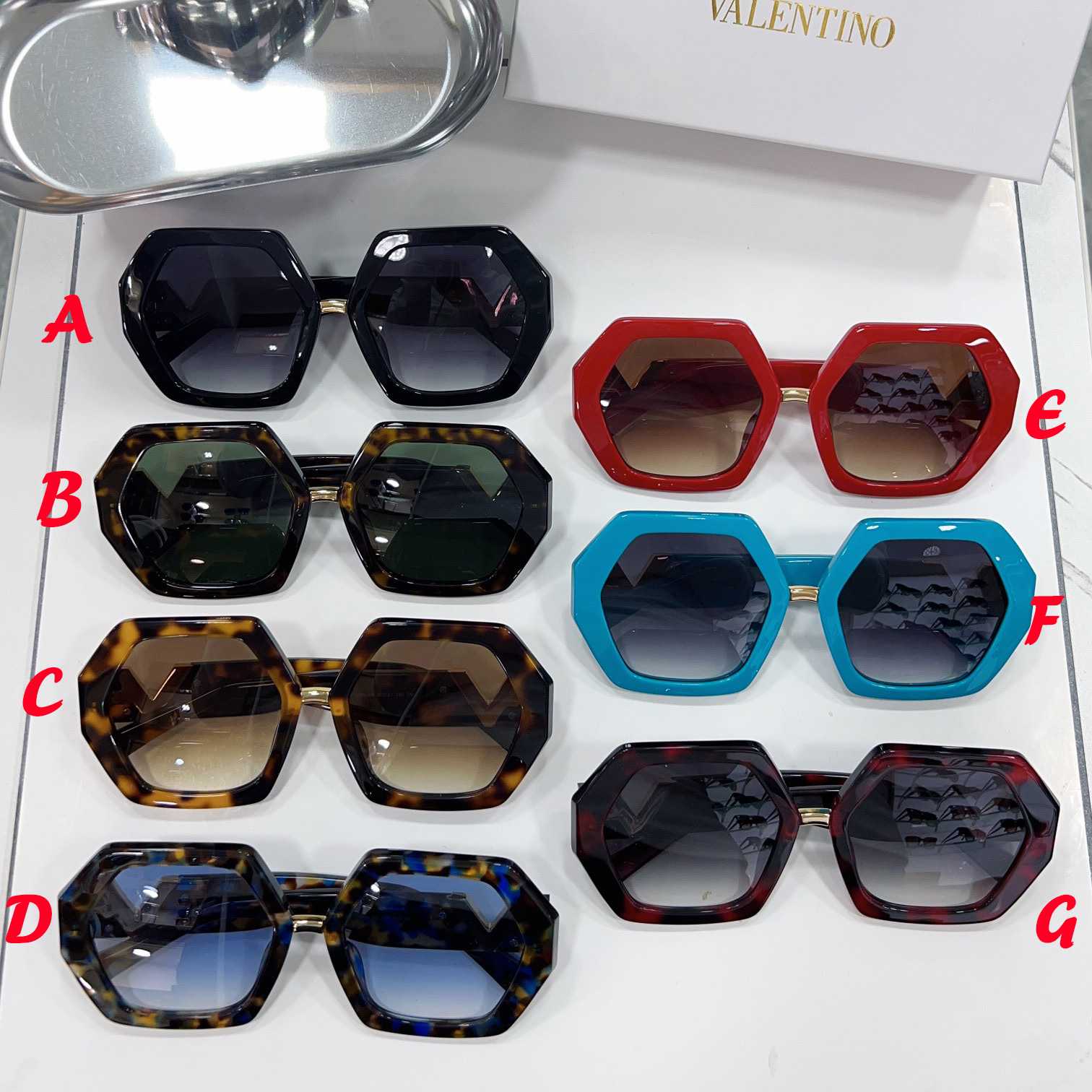 Valenti  VLOGO Hexagonal Oversized-frame Sunglasses  VA4053 - DopestKickz