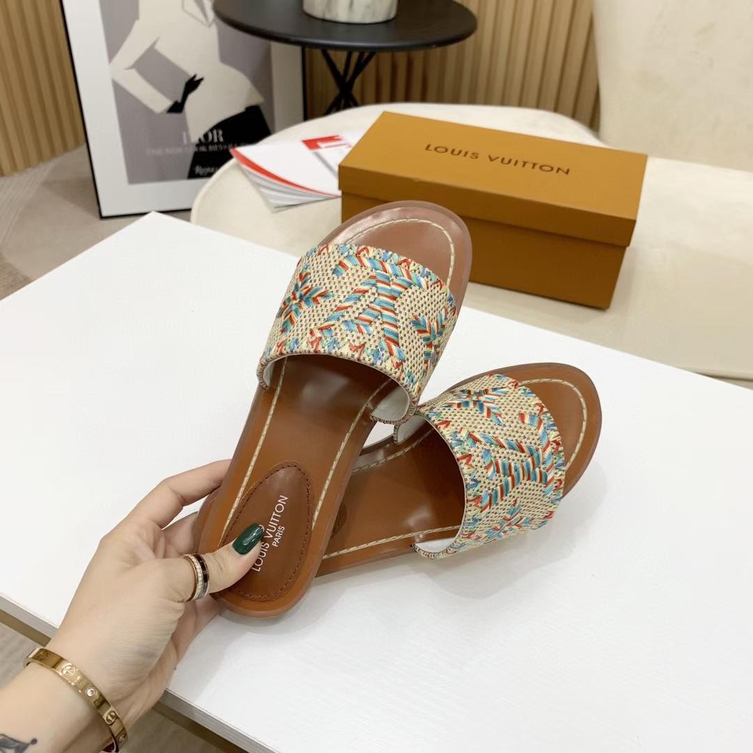 Louis Vuitton Lock It Flat Mule - DopestKickz