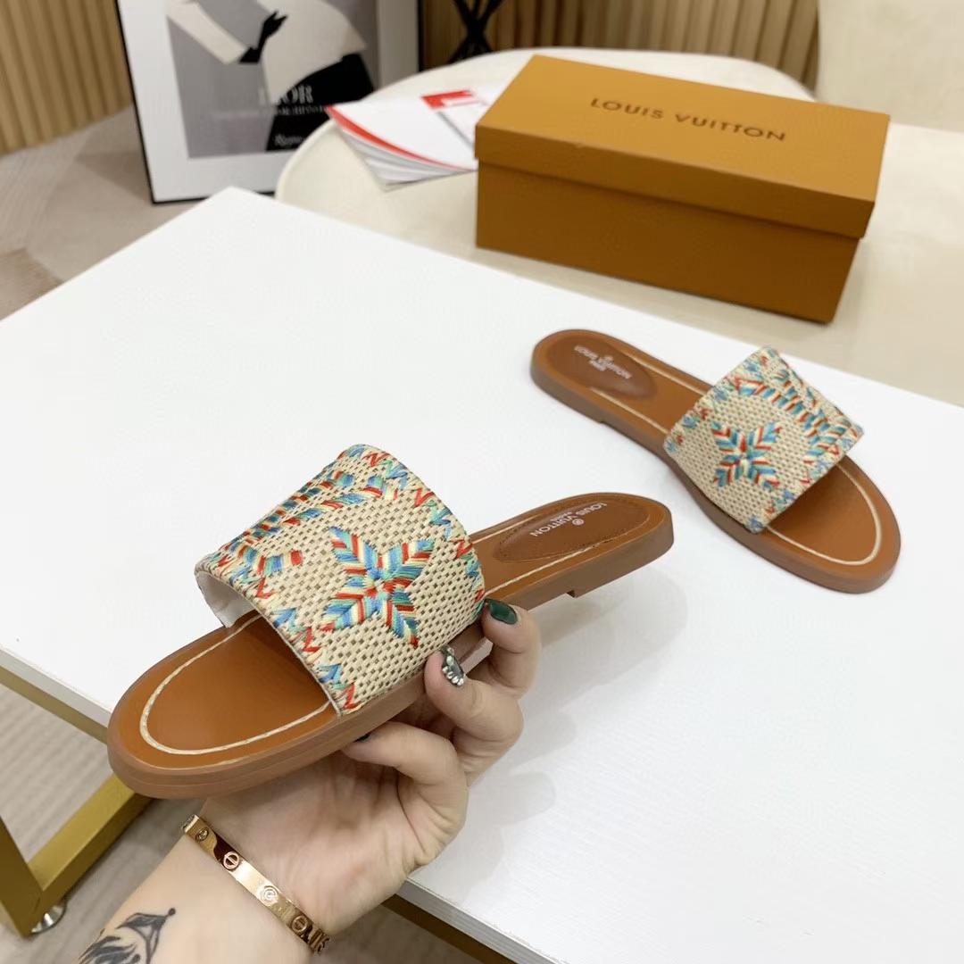 Louis Vuitton Lock It Flat Mule - DopestKickz