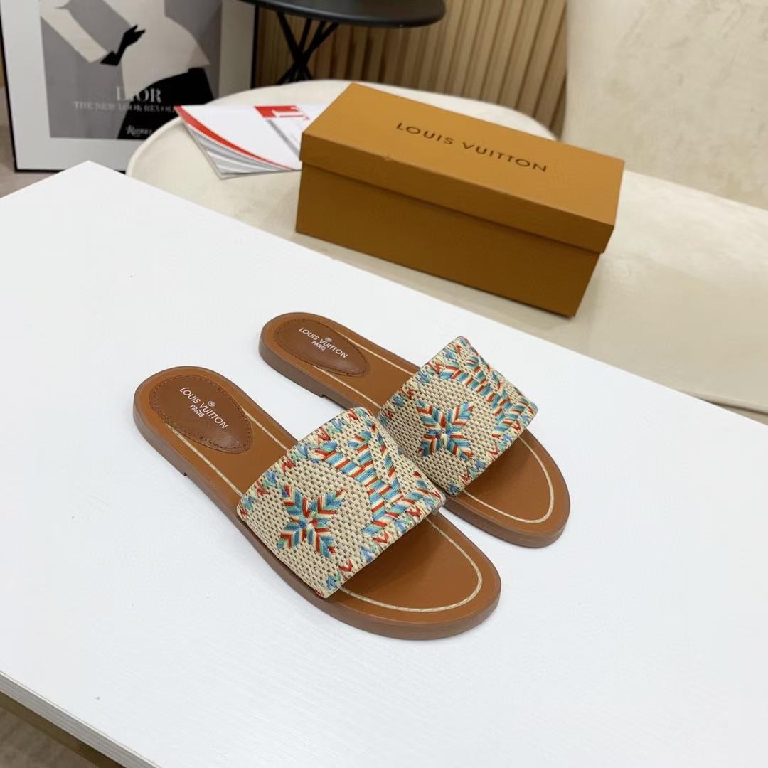 Louis Vuitton Lock It Flat Mule - DopestKickz