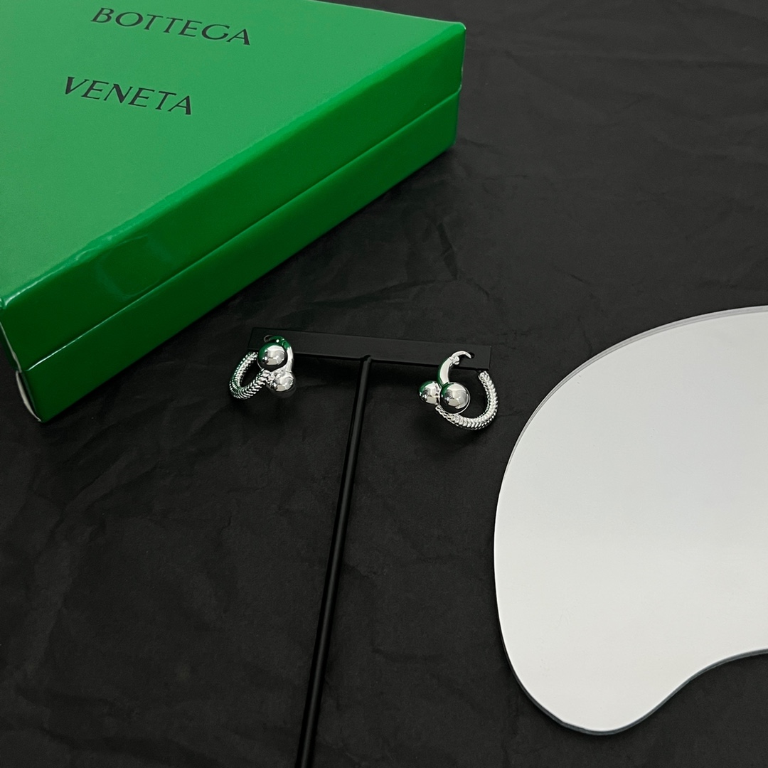 Bottega Veneta Intreccio Hoop Earrings - DopestKickz