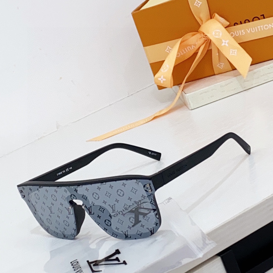 Louis Vuitton LV Waimea Sunglasses   Z1082 - DopestKickz