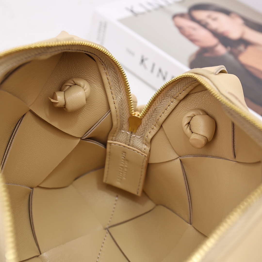 Bottega Veneta Small Cassette Camera Bag - DopestKickz