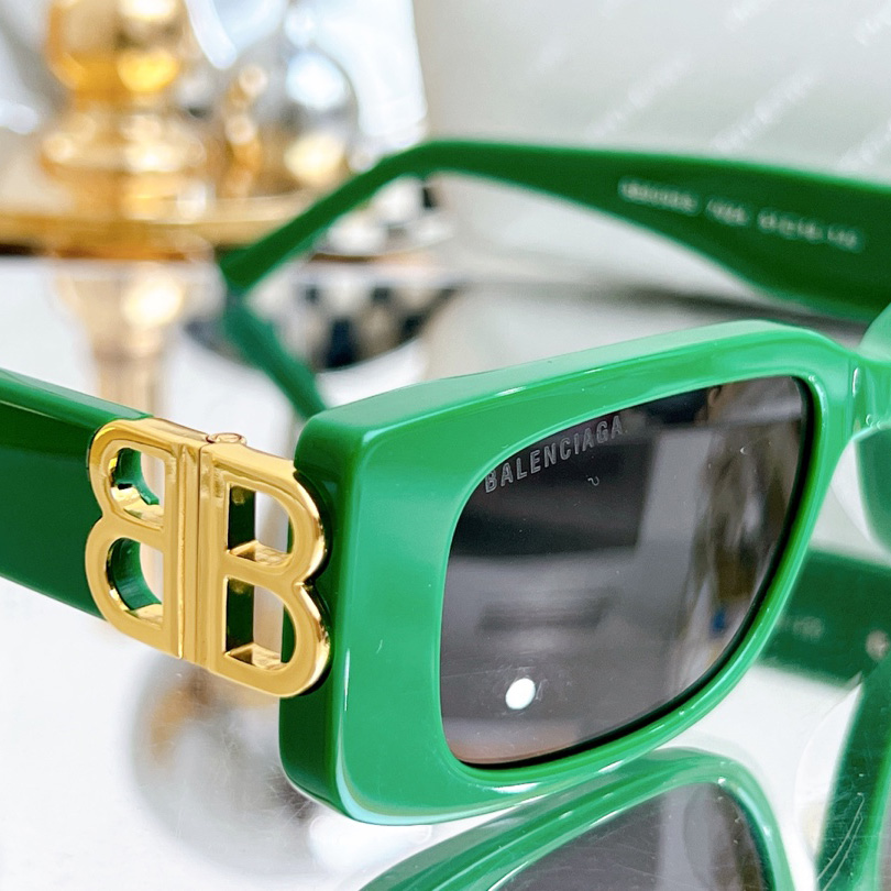 Balenciaga Dynasty Rectangle Sunglasses In Green    bb0096 - DopestKickz