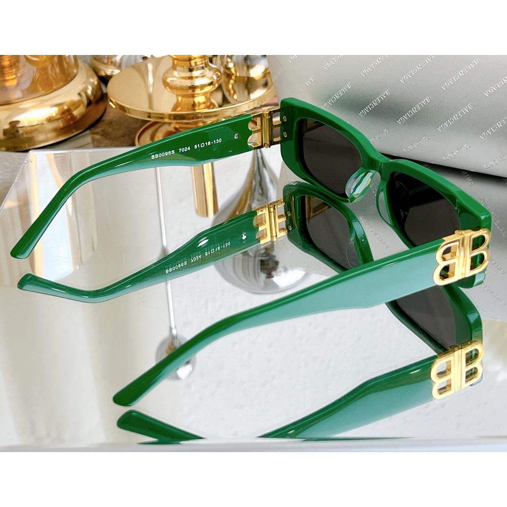 Balenciaga Dynasty Rectangle Sunglasses In Green    bb0096 - DopestKickz