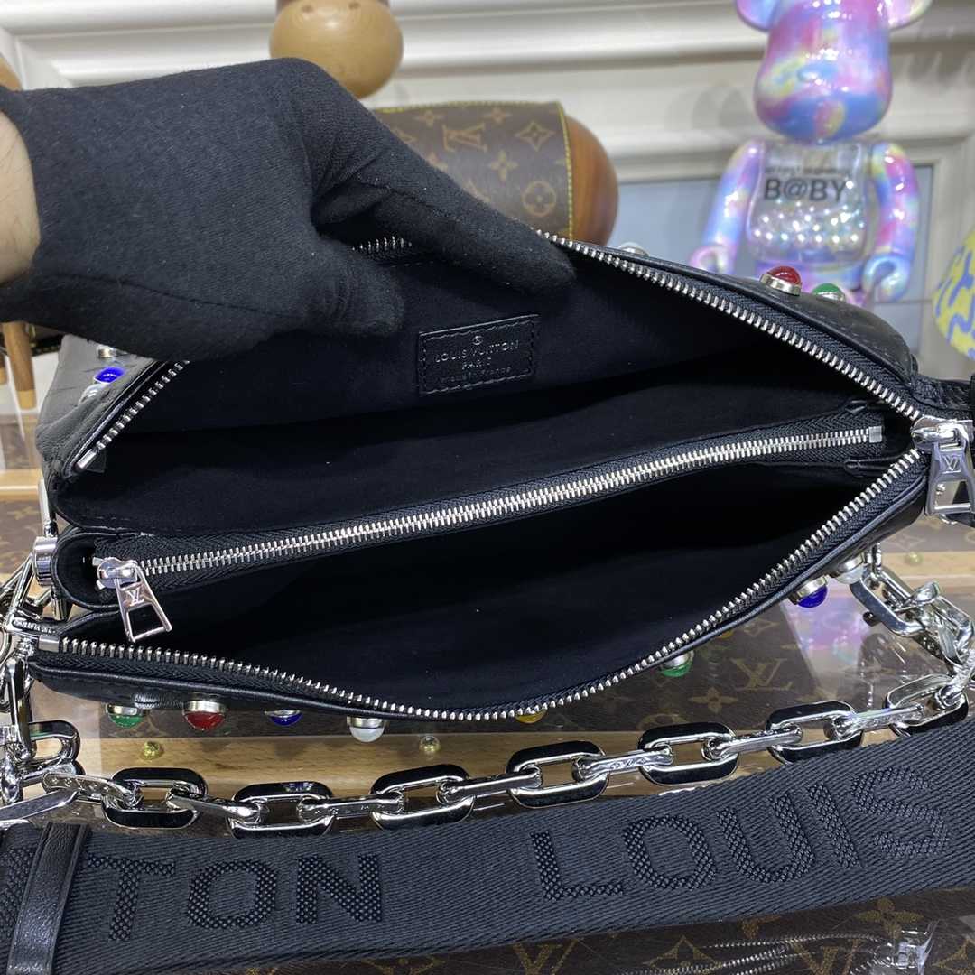 Louis Vuitton Coussin BB(26 x 20 x 12cm) M22429 - DopestKickz