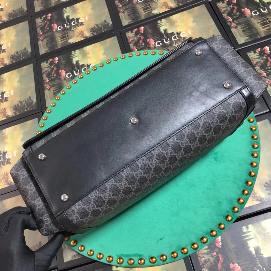 Gucci GG Supreme Diaper Bag(44-28-14cm) - DopestKickz