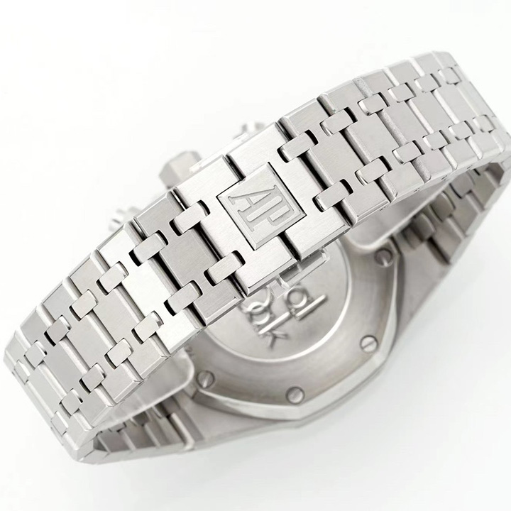Audemars Piguet Royal Oak Chronograph - DopestKickz
