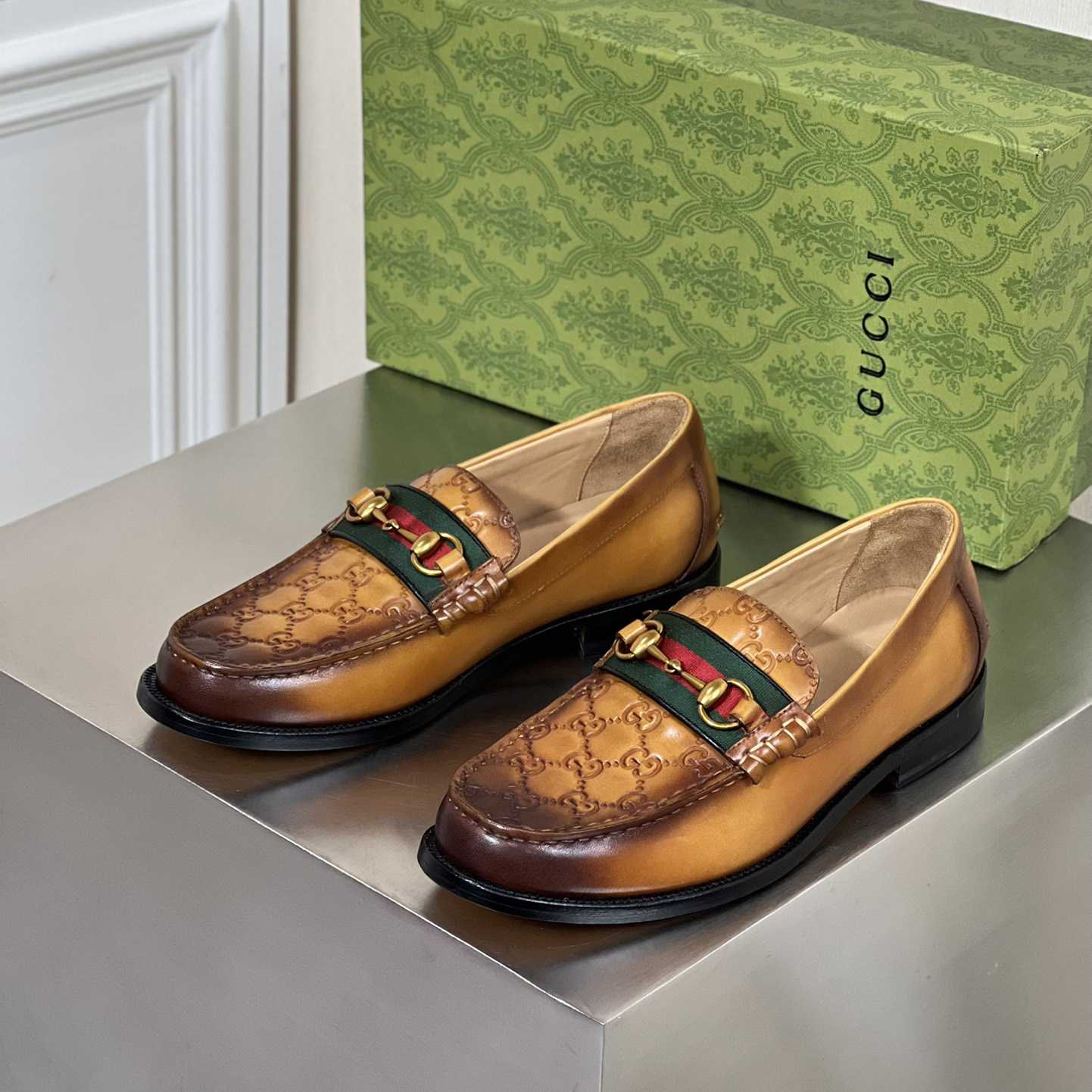 Gucci Men's Loafer With Horsebit - DopestKickz