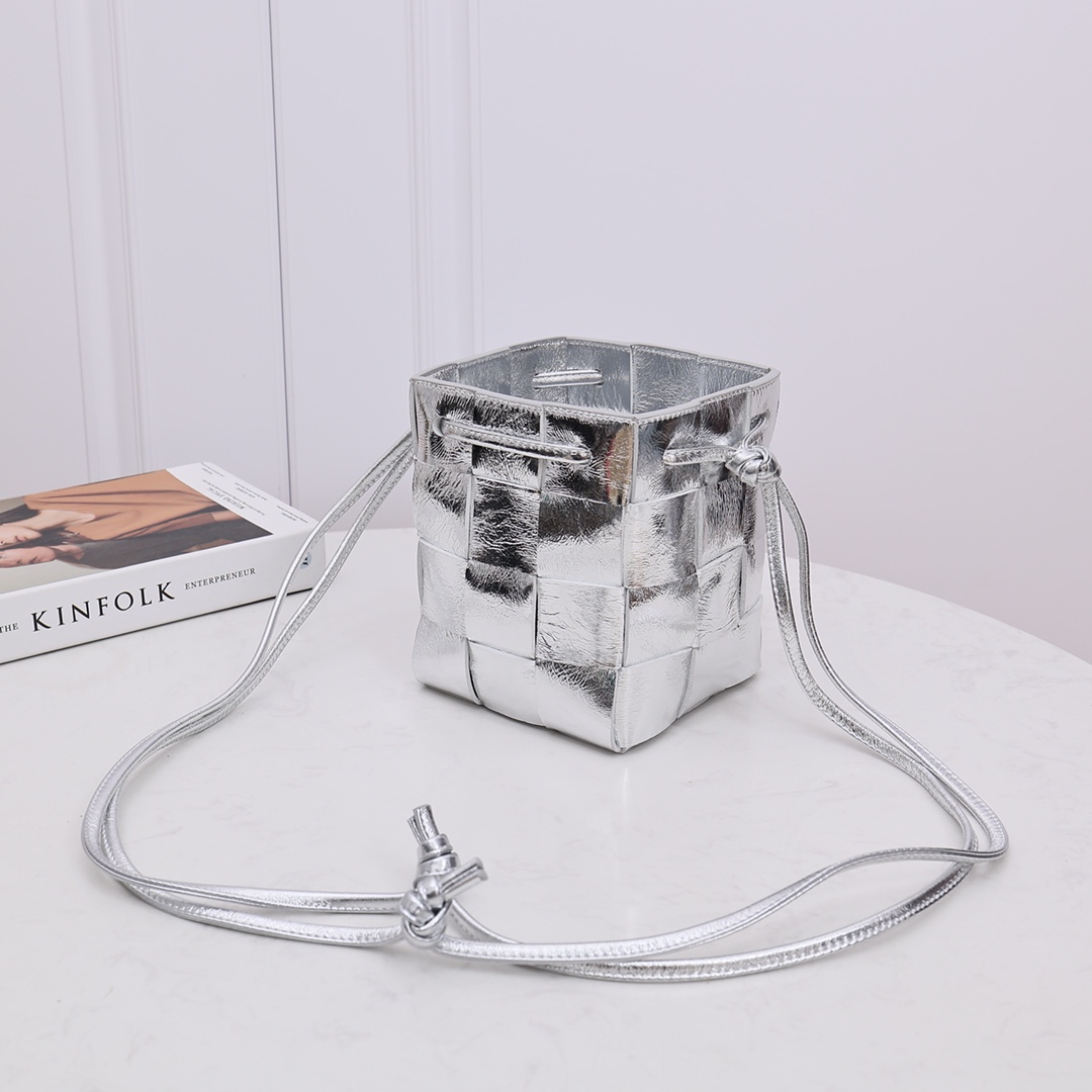 Bottega Veneta Small Cassette Cross-Body Bucket - DopestKickz