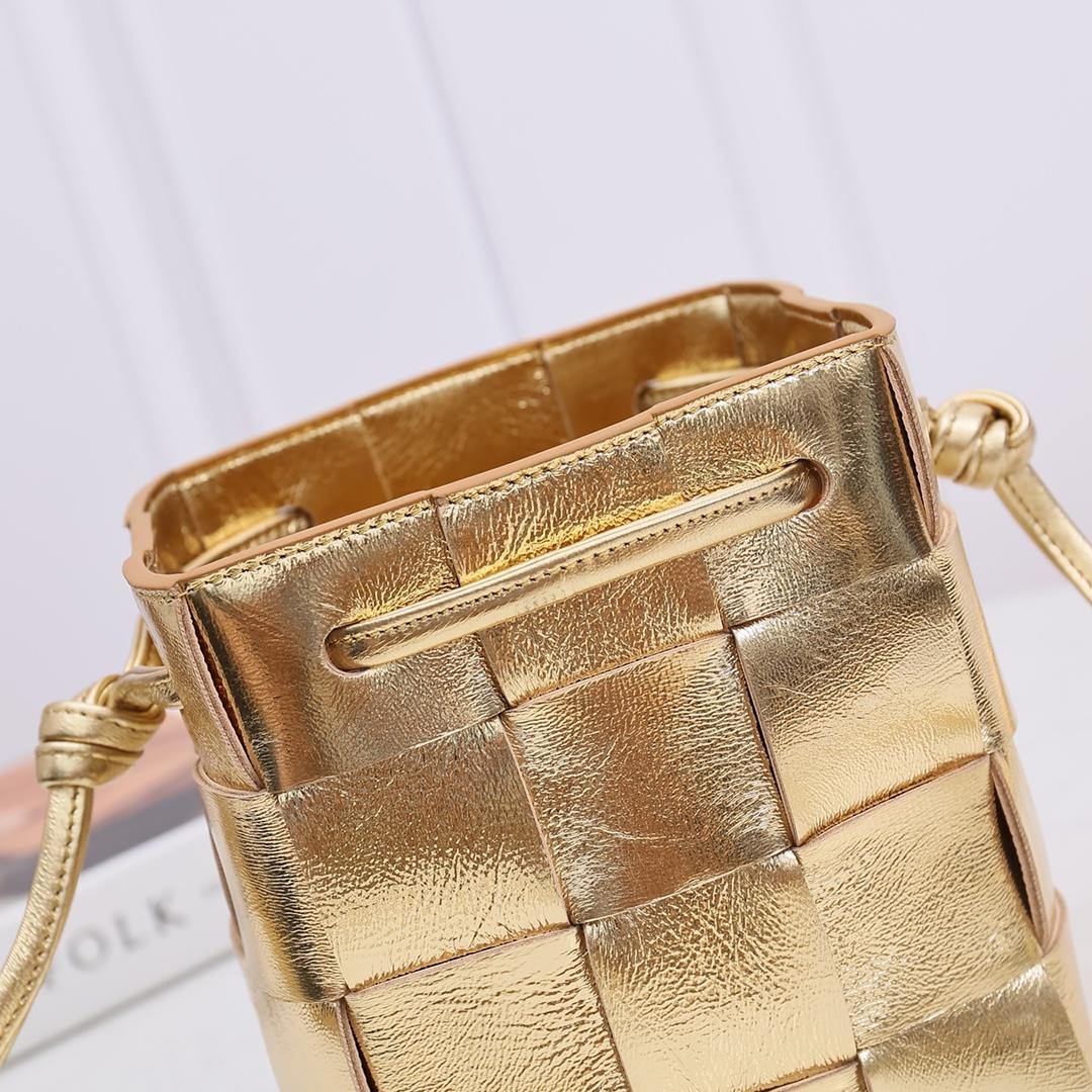 Bottega Veneta Small Cassette Cross-Body Bucket - DopestKickz