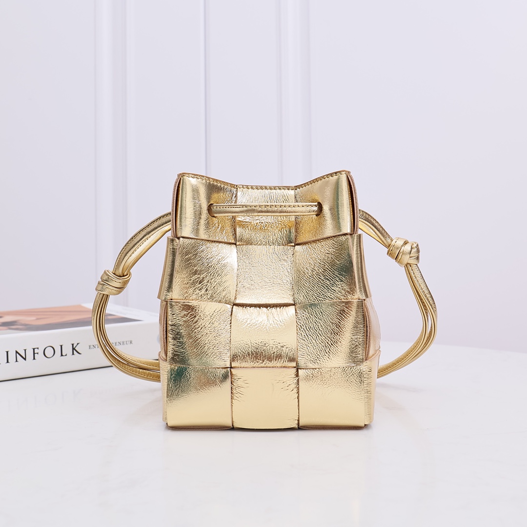 Bottega Veneta Small Cassette Cross-Body Bucket - DopestKickz