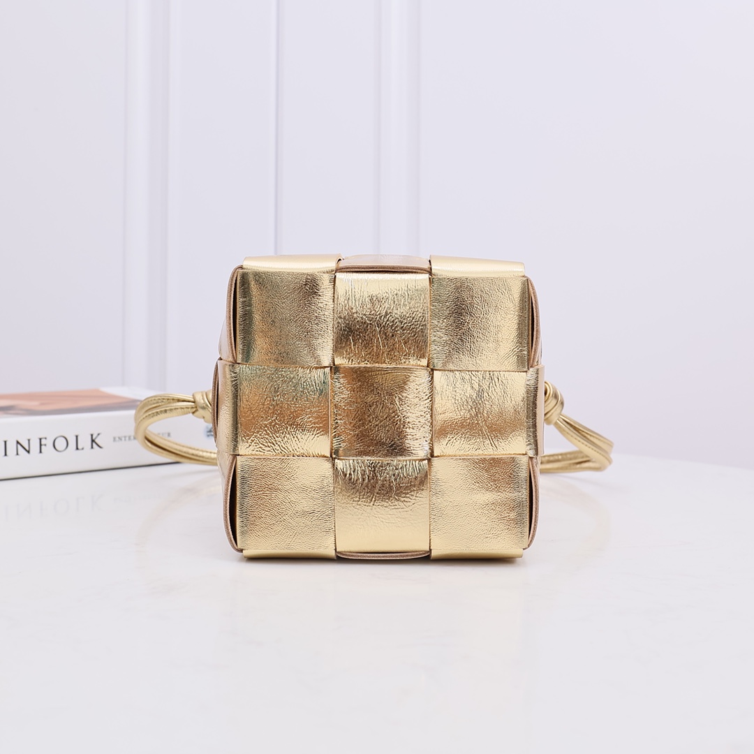 Bottega Veneta Small Cassette Cross-Body Bucket - DopestKickz