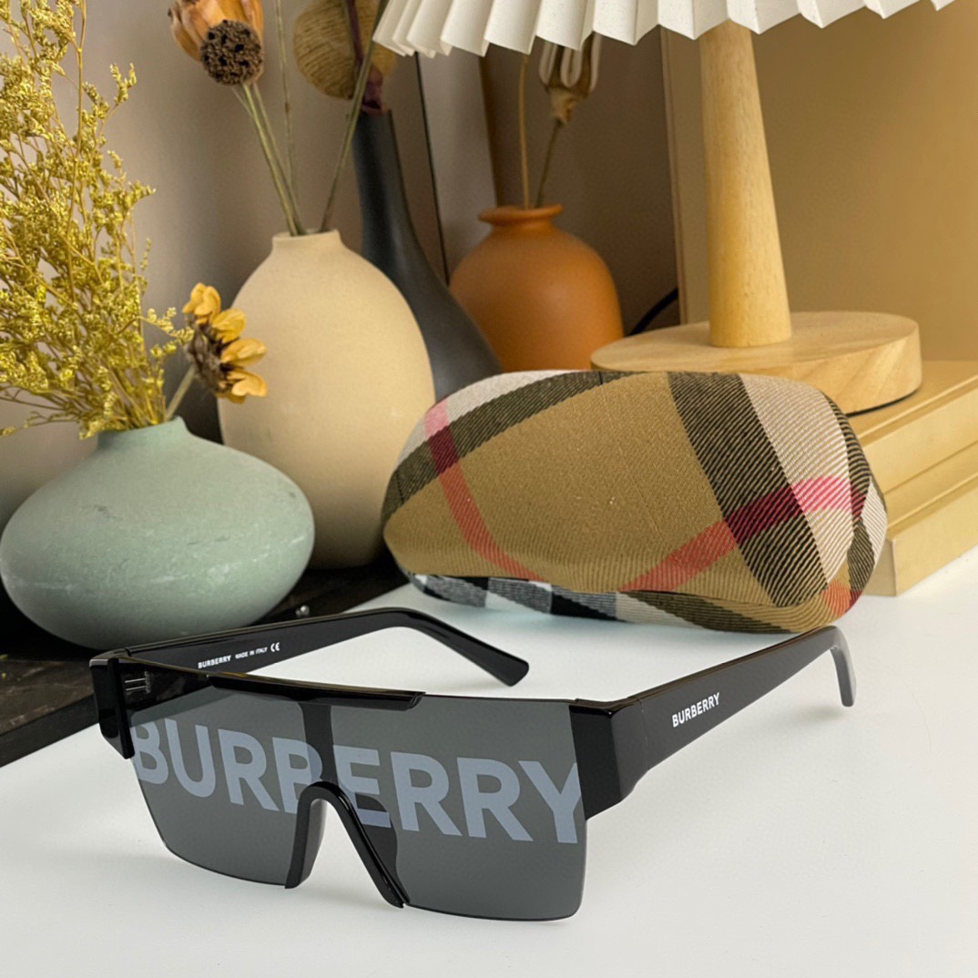 Burberry Logo Lens D-frame Sunglasses    BE4291 - DopestKickz