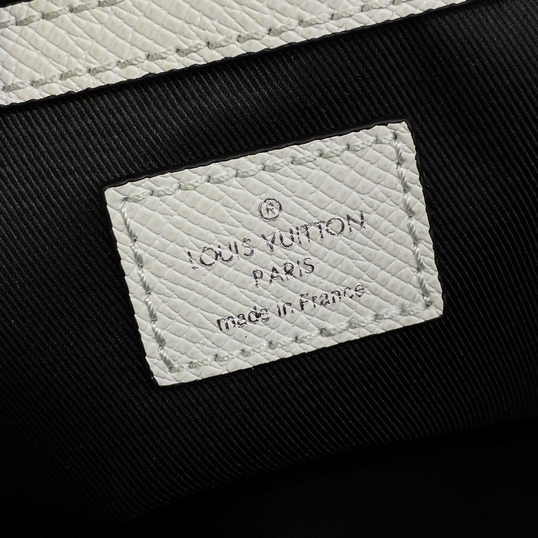 Louis Vuitton Weekend Tote NM(44 x 33 x 18cm)  M30919 - DopestKickz