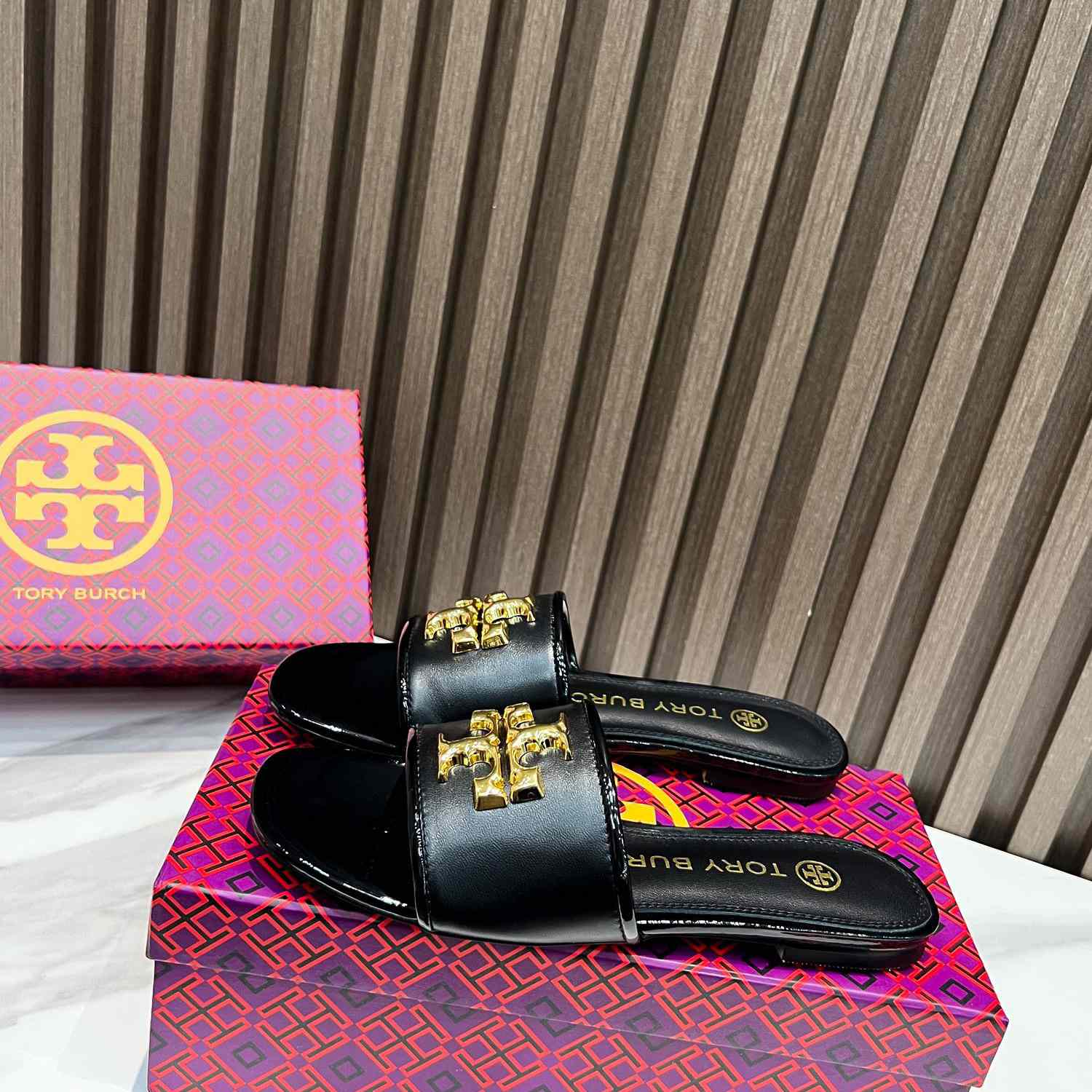 Tory Burch Eleanor Slide - DopestKickz