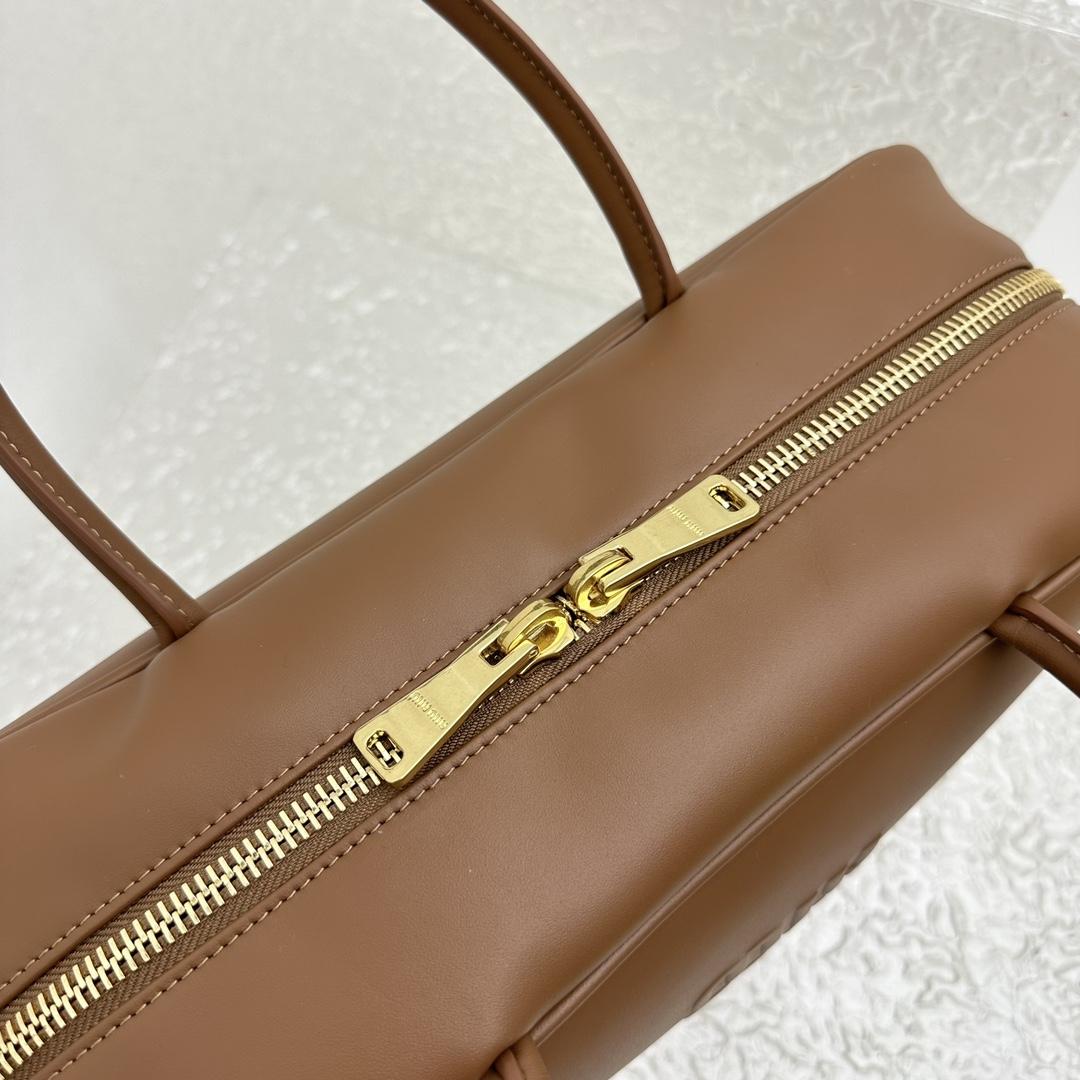 Miu Miu Leather Top-handle Bag - DopestKickz