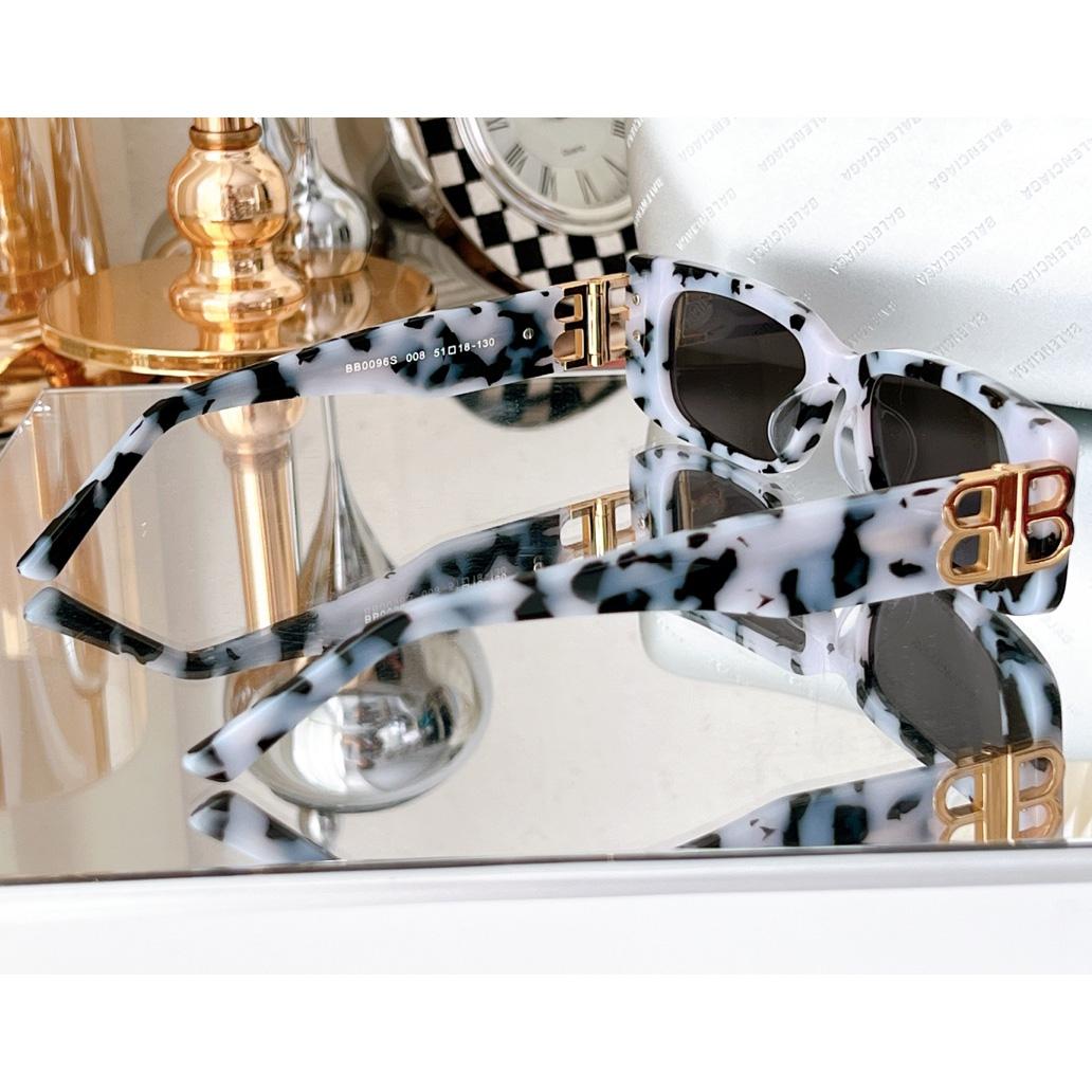 Balenciaga Dynasty Rectangle Sunglasses In White    bb0096 - DopestKickz