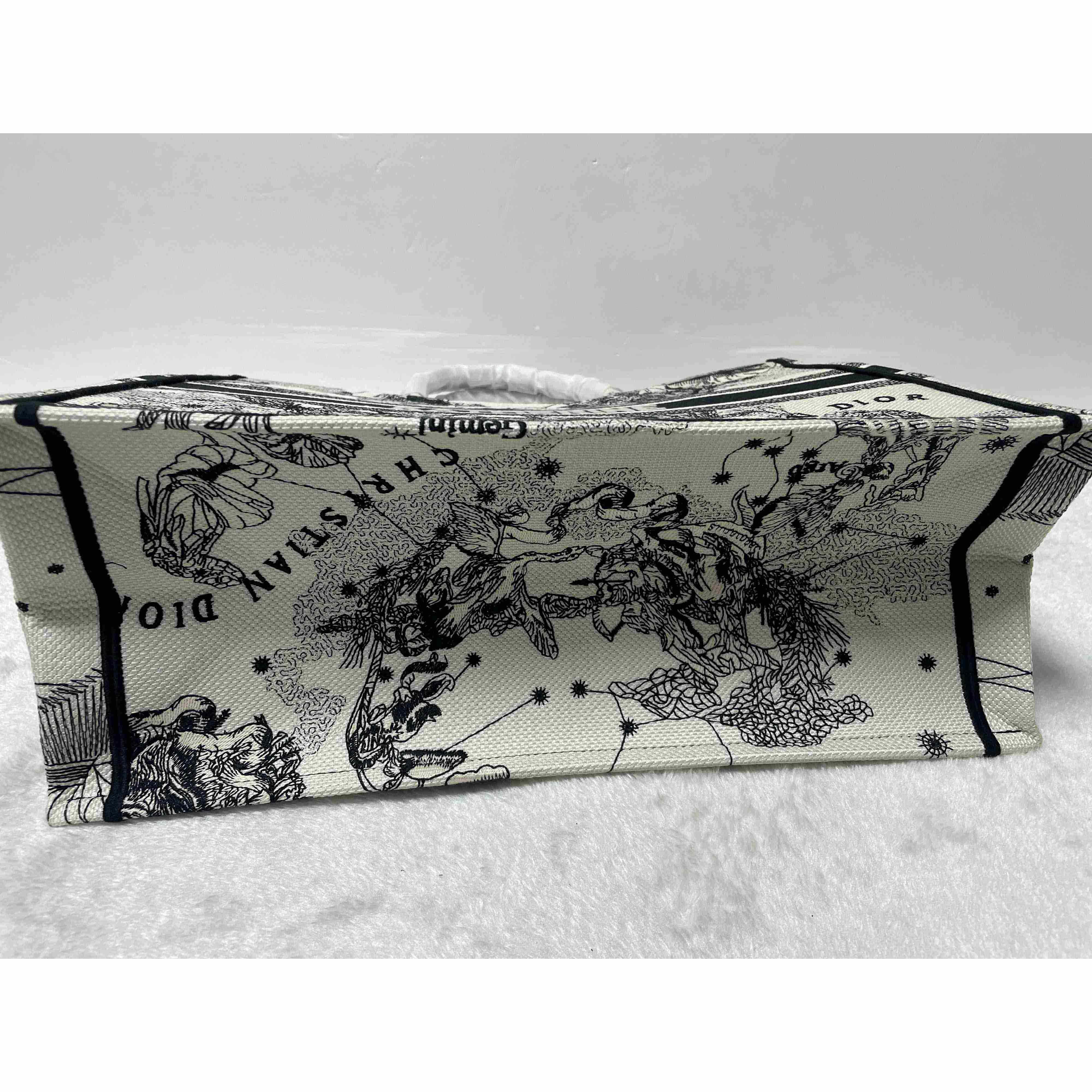 Dior Oblique Embroidered Book Tote(41.5-25-18cm) (50% Off Sale) pb139 - DopestKickz