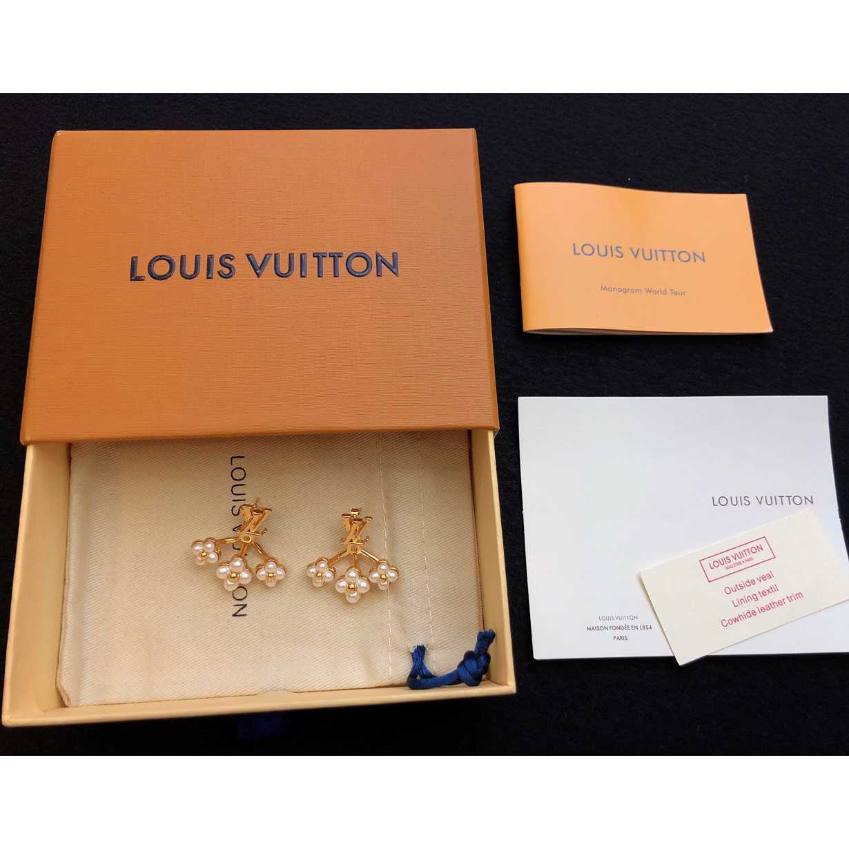Louis Vuitton Earrings  - DopestKickz