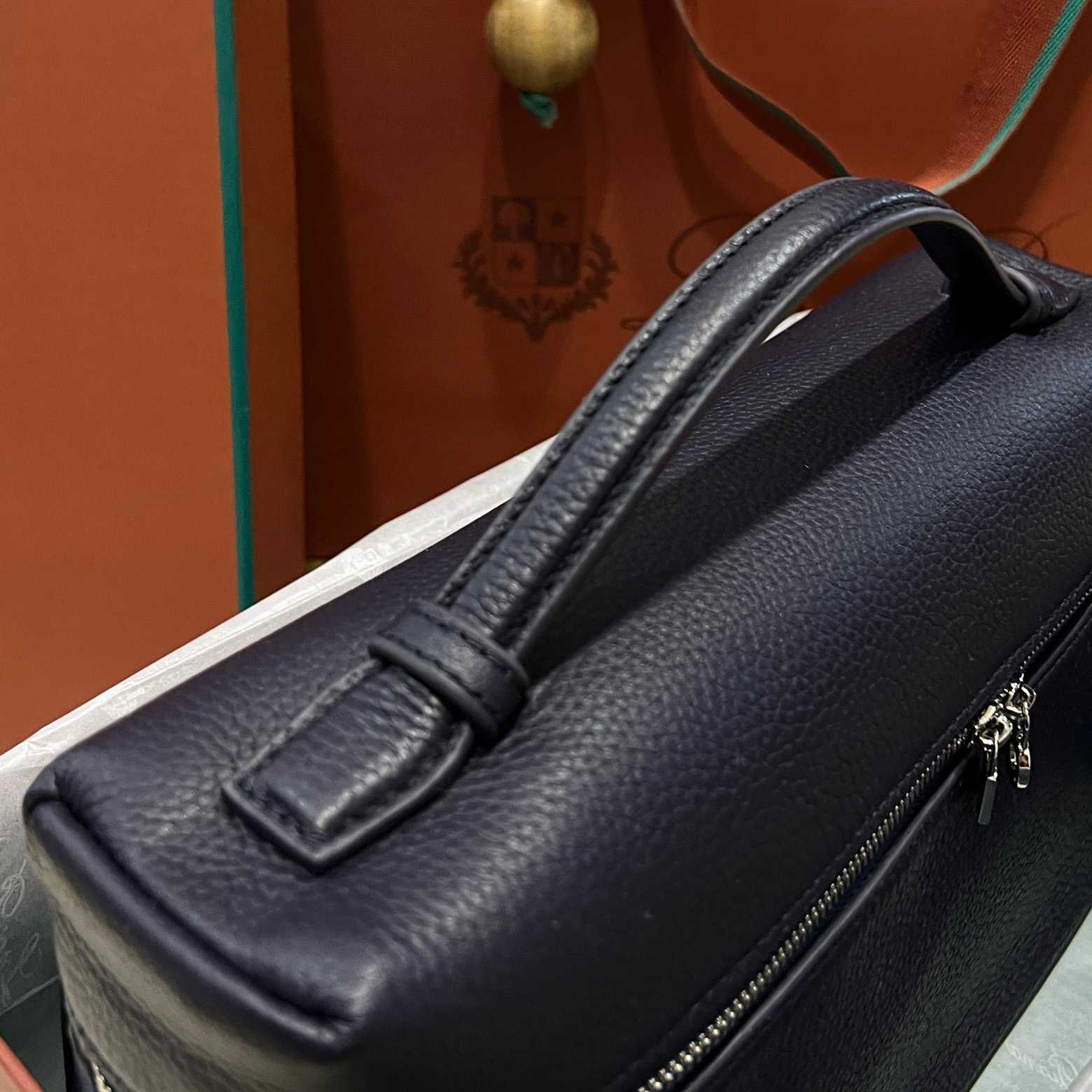 Loro Piana Extra Pocket Pouch L27 - DopestKickz