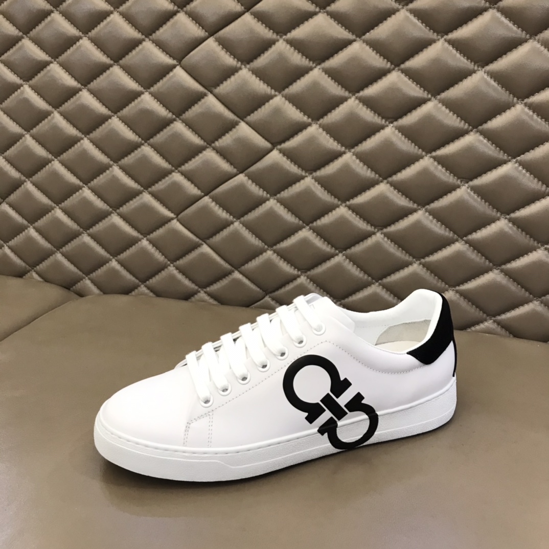 Ferragamo Gancini Sneaker - DopestKickz