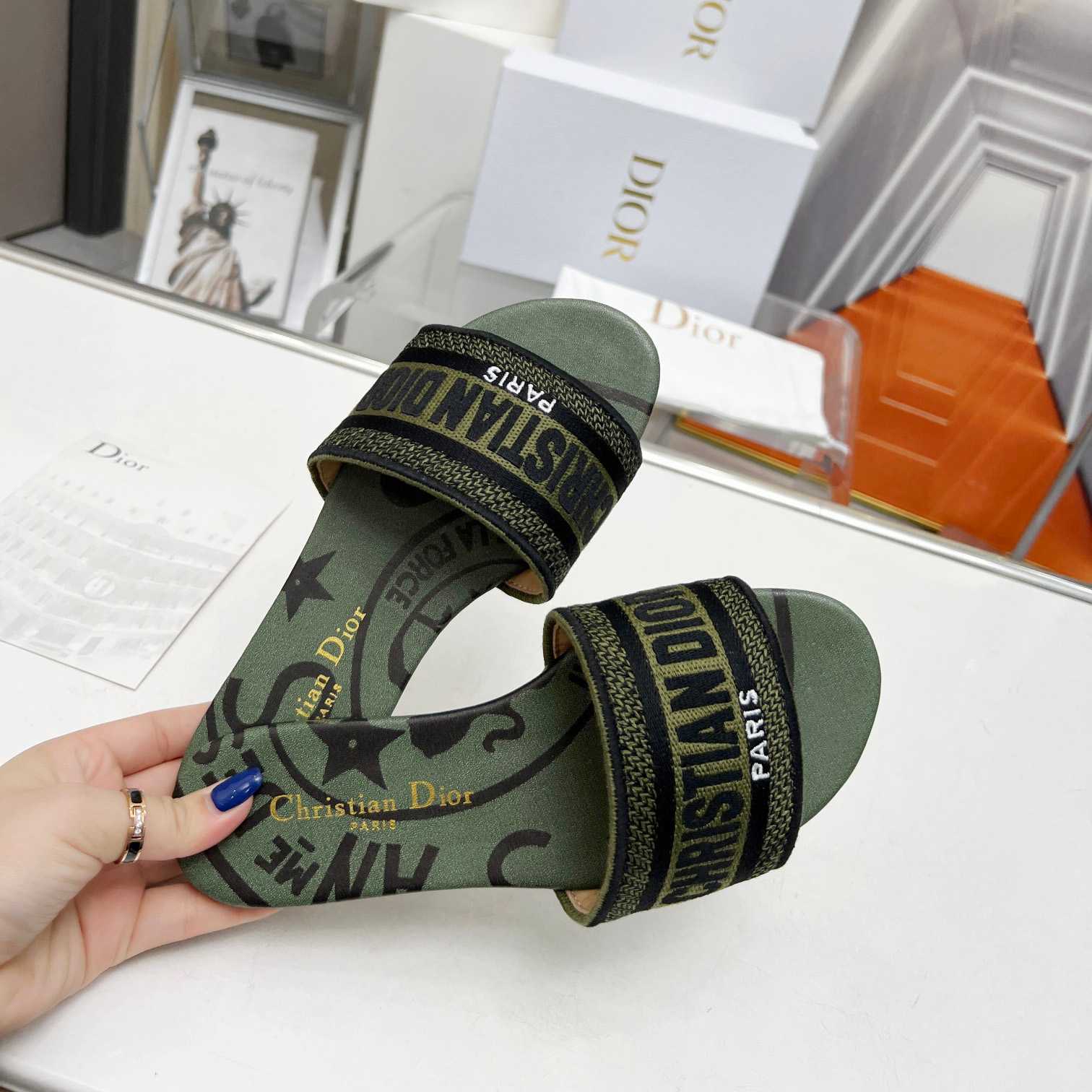 Dior Dway Slide - DopestKickz