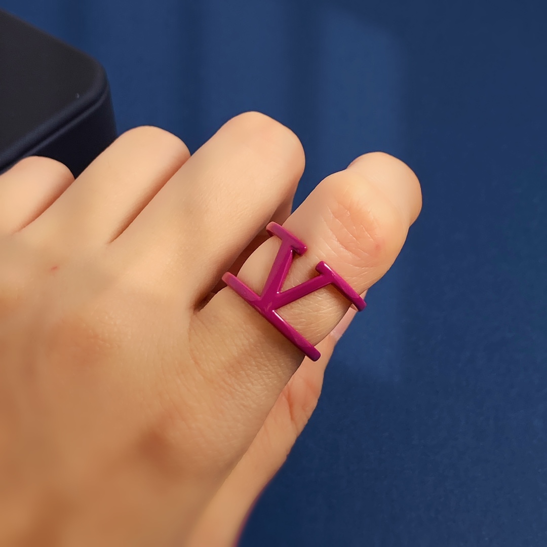 Valenti VLogo Signature Metal Ring - DopestKickz