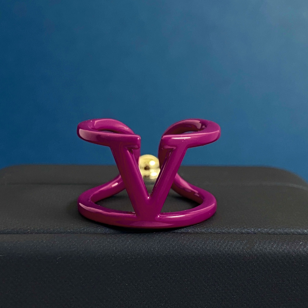 Valenti VLogo Signature Metal Ring - DopestKickz