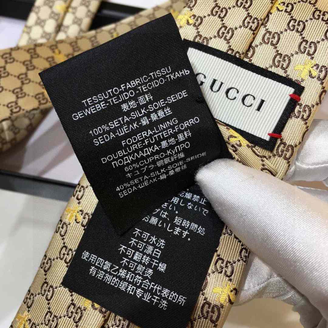 Gucci GG Bees Silk Tie - DopestKickz