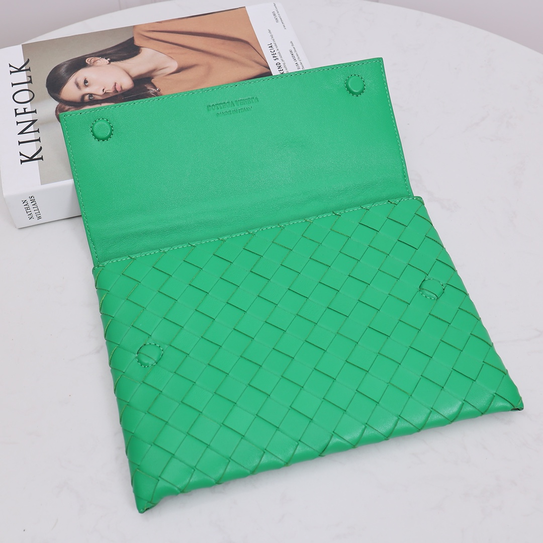 Bottega Veneta Flap Pouch - DopestKickz